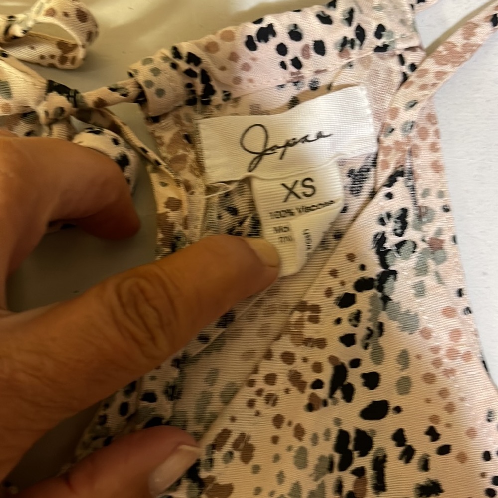 Assorted XS Tops (5) - Picture 5 of 11